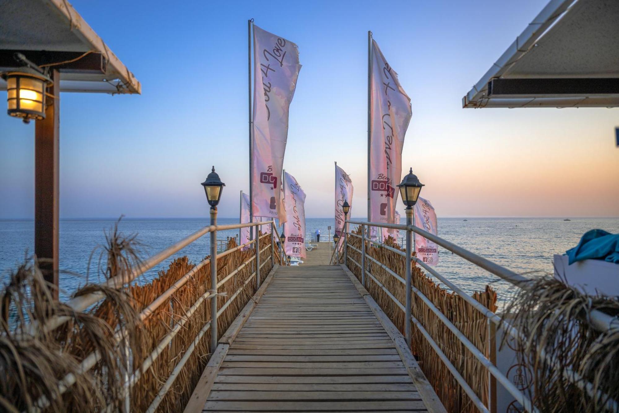 Beach Club Doganay Hotel Konakli Exterior photo
