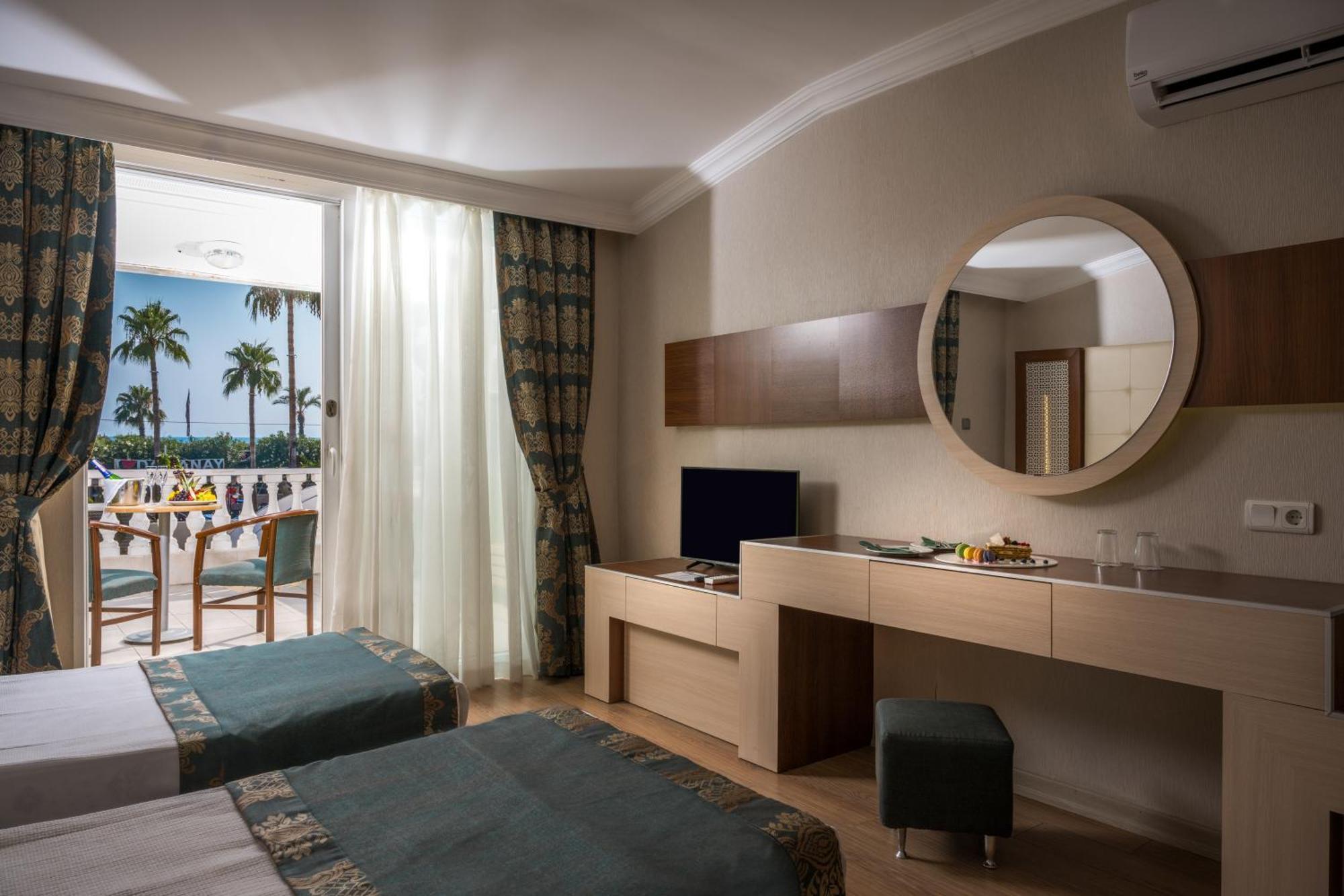 Beach Club Doganay Hotel Konakli Exterior photo